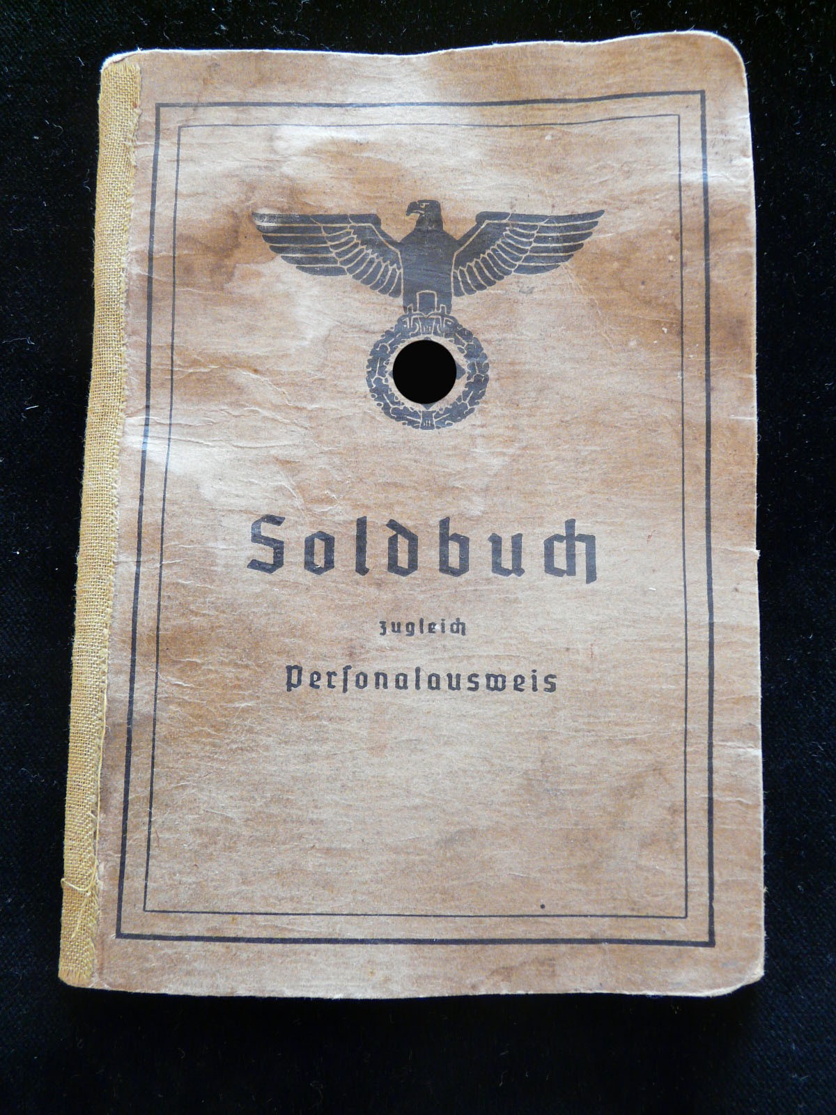 Soldbuch - üres