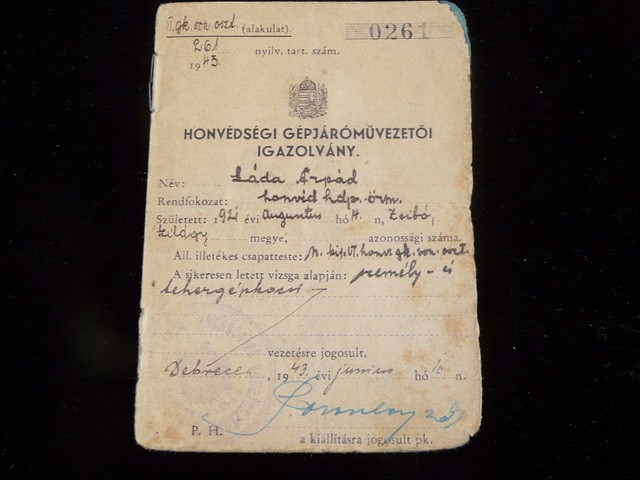 Honvédségi gépjárművezető - 1943